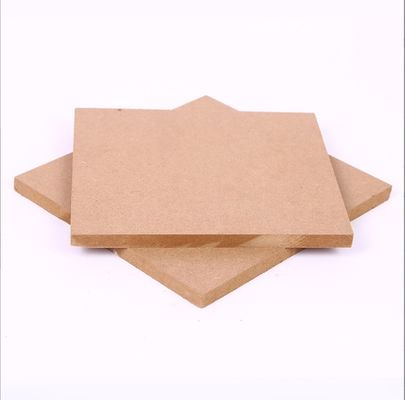 직접 공급 4*8ft 6mm 9mm 12mm 15mm 18mm 두께 1.5-25mm의 원료 Mdf 보드