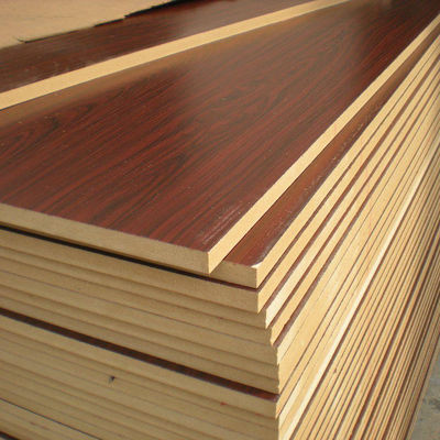 가구 및 부엌 캐비닛을위한 멜라민 필름 시트를 가진 18mm 4x8 Mdf