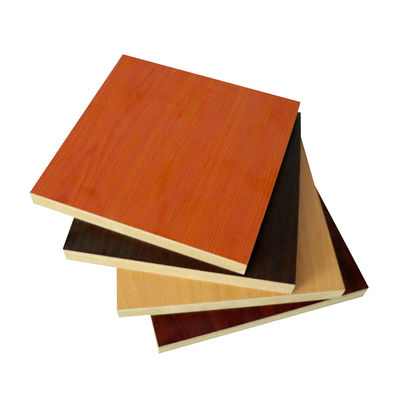 18mm 평면 MDF 패널 및 흰색 나무 곡물 색상 메라민 MDF 보드 1개